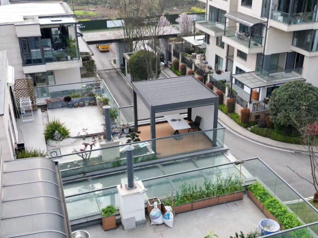 หลังคาอัตโนมัติ Pergola ซุ้มหลังคา